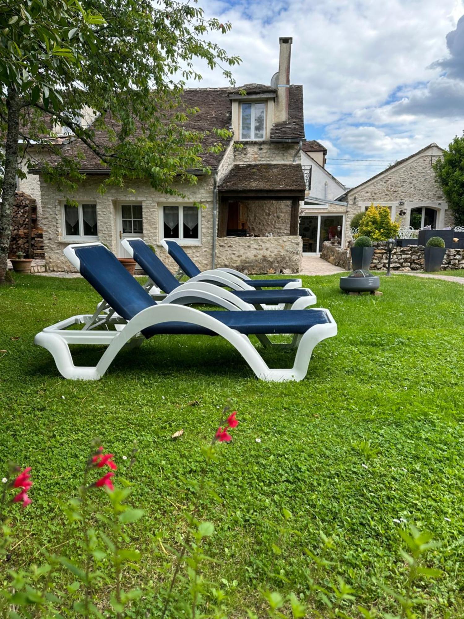 Chambres D'Hotes De La Vallee Javot Fericy Bagian luar foto